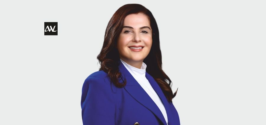 Dr. Mona Tareen