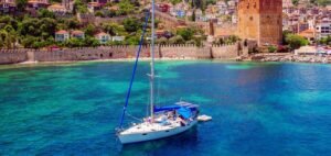 Read more about the article Alaiya Yacht: Challenging the Definition of Luxury at